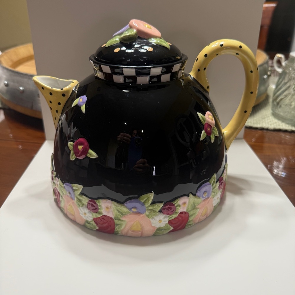 Mary Engelbreit Cottage rose teapot